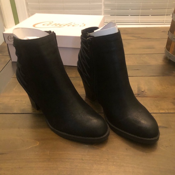 Candie’s Black Boots - Picture 10 of 14
